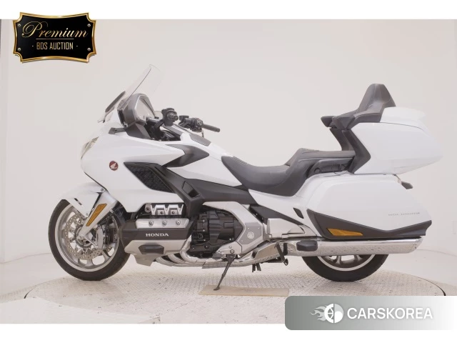 Проданный Honda GL1800 TOUR DCT 2021 из Японии, фото 4