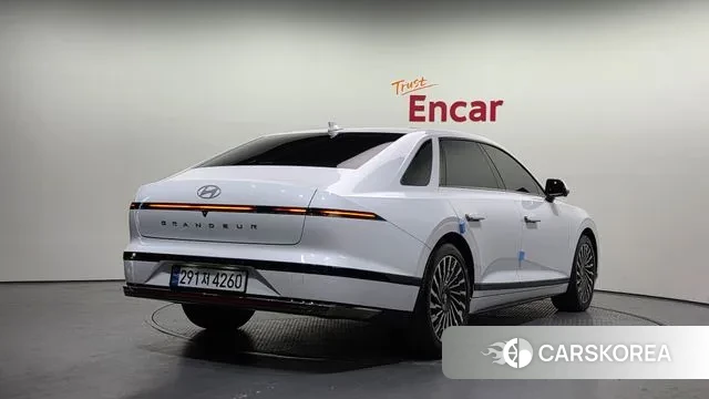 Hyundai Grandeur (GN7) id 3528572 из Кореи 12