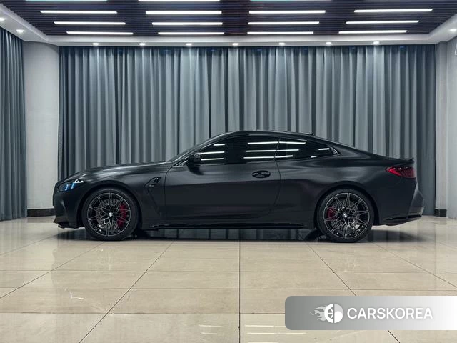 BMW M4 2025 Черный из Китая, фото 2
