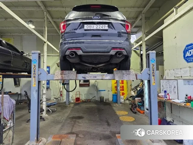 Ford Explorer 2018 Черный из Кореи, фото 2