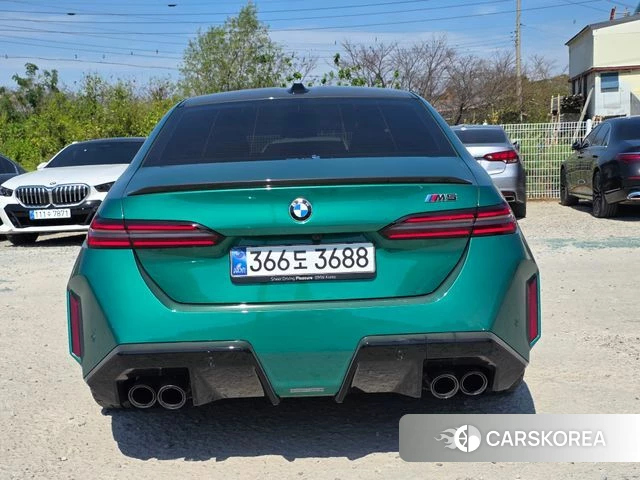 BMW M5 (G90) 2026 Зеленый из Кореи, фото 2