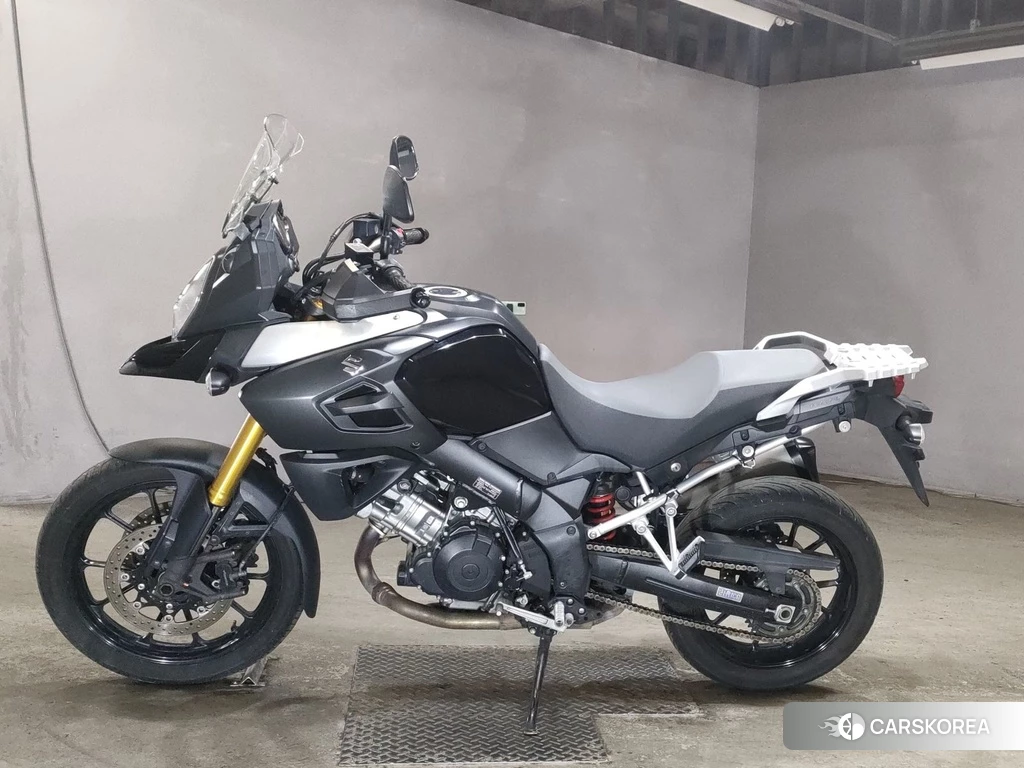 Проданный Suzuki V-STROM DL1000 2015 из Японии, фото 2