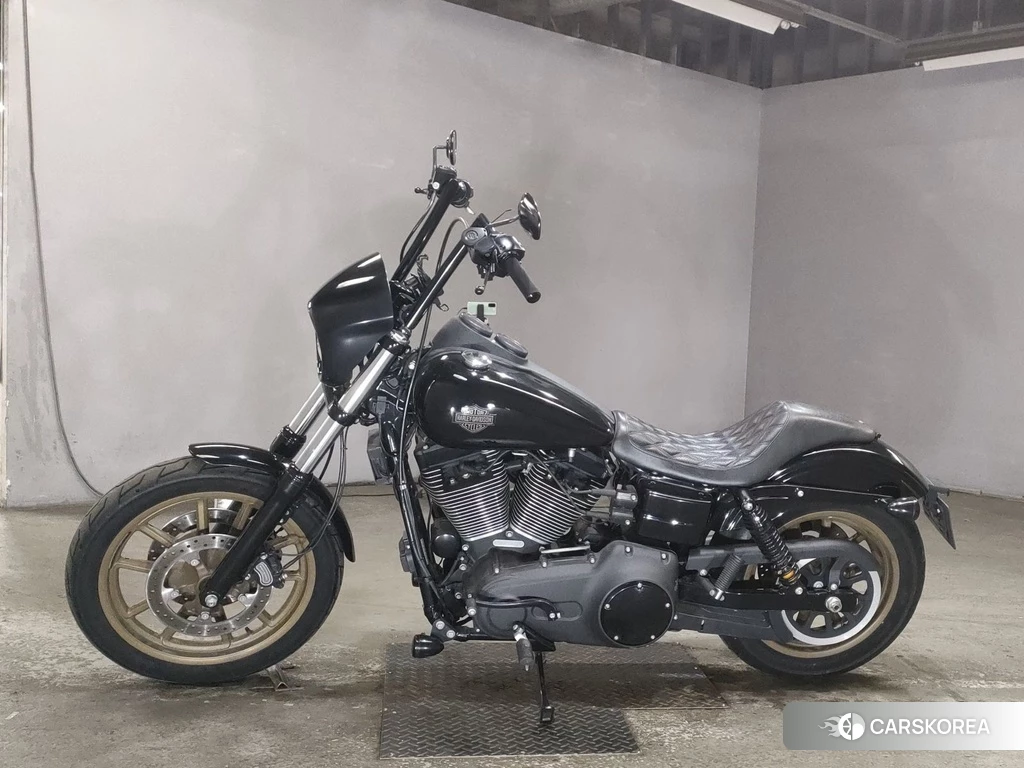 Проданный Harley-Davidson Dyna Low Rider FXDLS1800 2017 из Японии, фото 2