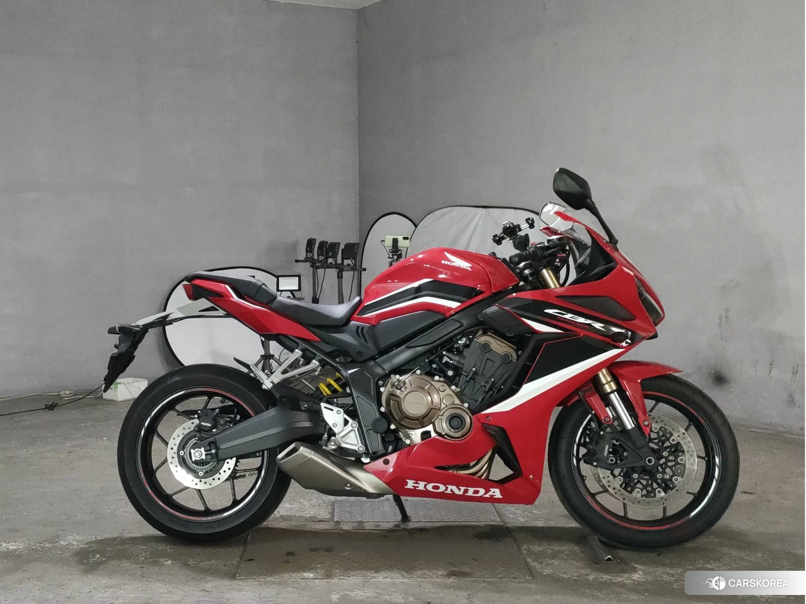 Проданный Honda CBR650R id 3947212 из Японии, фото 3