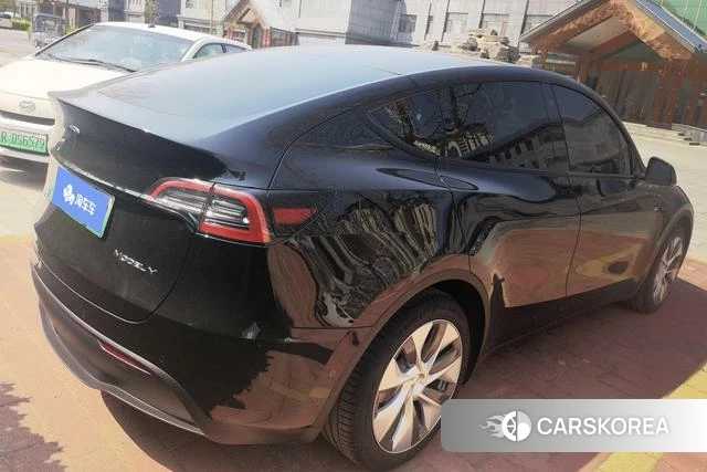 Tesla Model Y id 3908879 из Китая 9