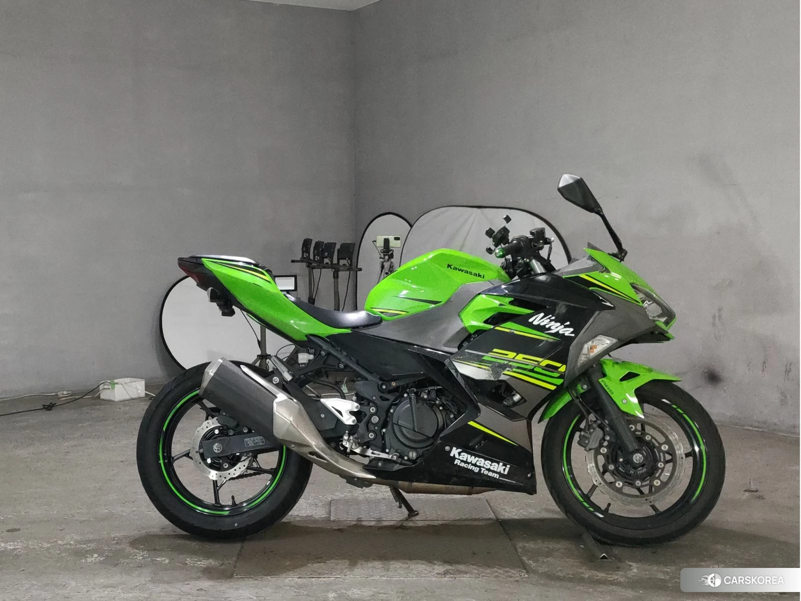 Kawasaki NINJA 250 2018 из Японии, фото 3