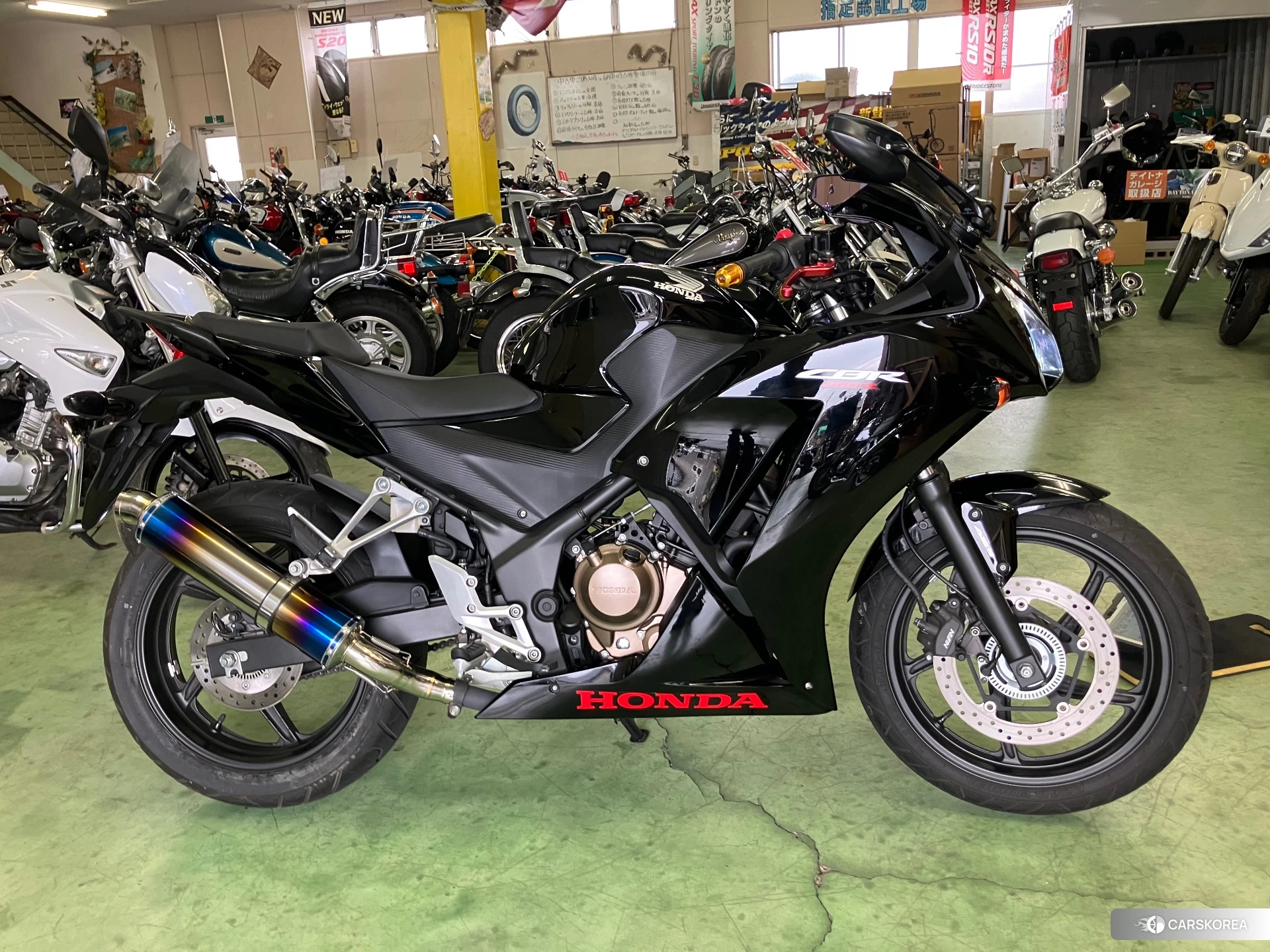 Проданный Honda CBR250R ABS id 3947750 из Японии