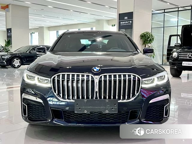 BMW 7 series 2022 Черный из Китая, фото 2