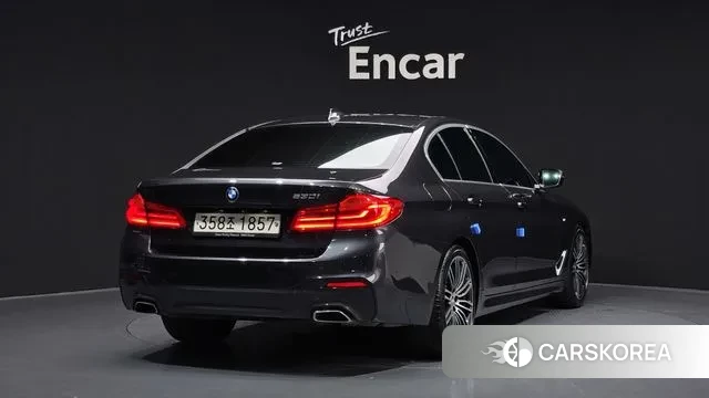 BMW 5 Series (G30) id 3368055 из Кореи 12