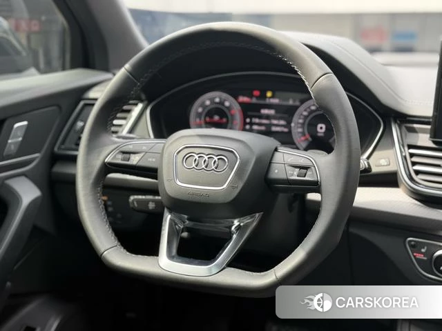 Audi Q5L 2023 Черный из Китая, фото 5