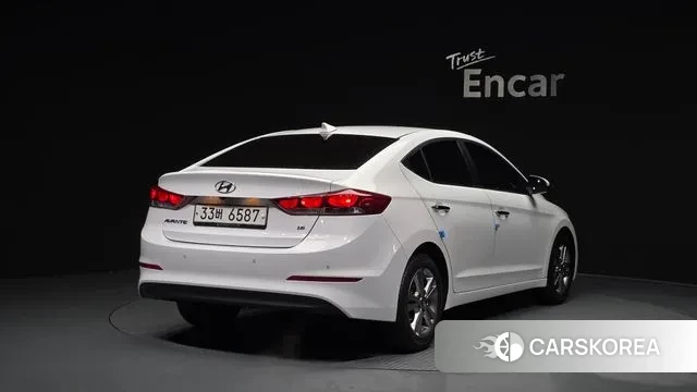 Hyundai Avante AD id 3672881 из Кореи 12