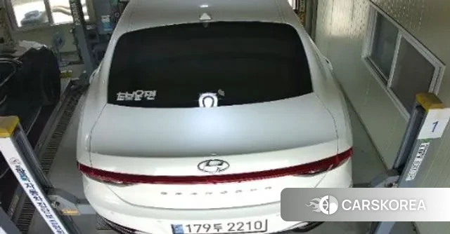 Hyundai The New Grandeur IG Hybrid 2022 Белый из Кореи, фото 2