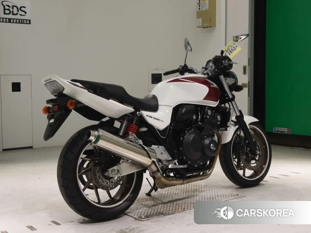 Проданный Honda CB400SF 2018 из Японии, фото 2