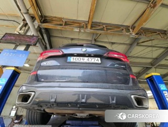 BMW X5 (G05) 2023 Черный из Кореи, фото 2