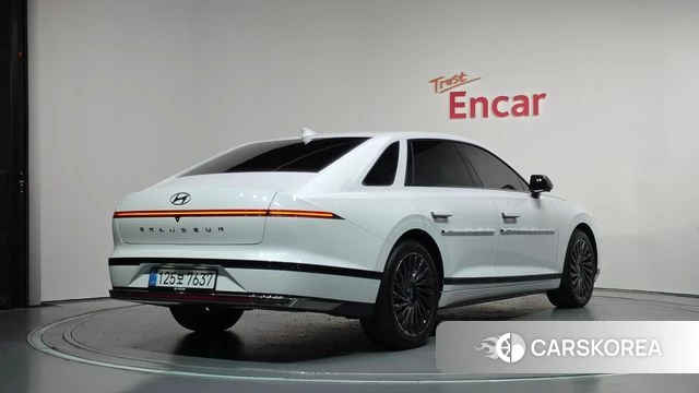 Hyundai Grandeur Hybrid (GN7) id 4892570 из Кореи 12