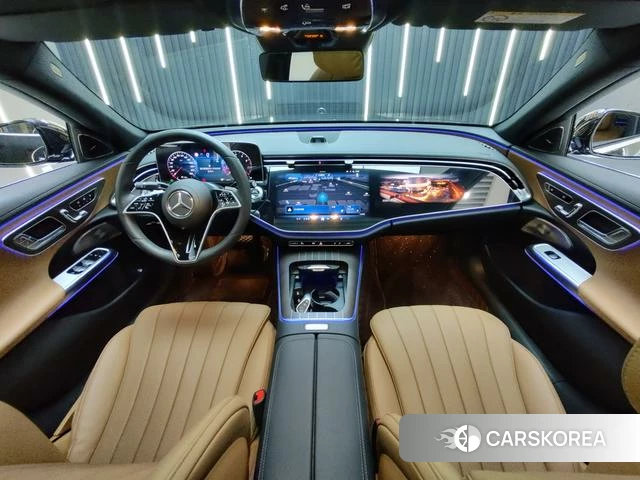 Mercedes-Benz E-class 2024 Черный из Китая, фото 2