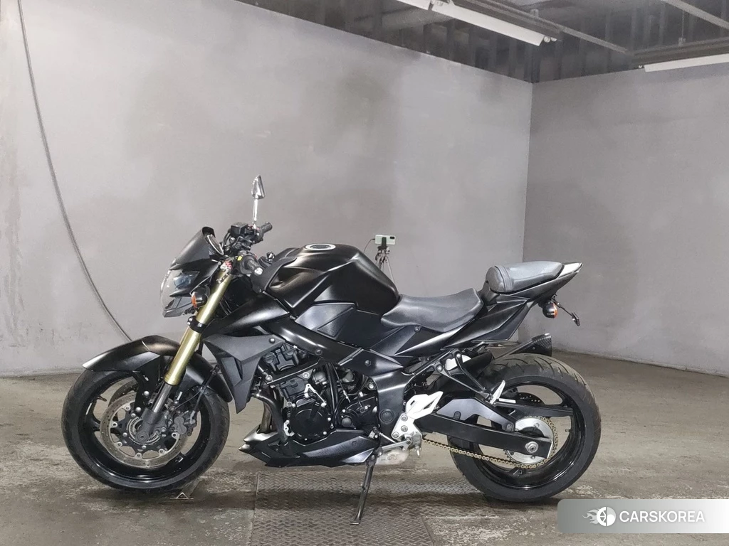 Проданный Suzuki GSR750 2015 из Японии