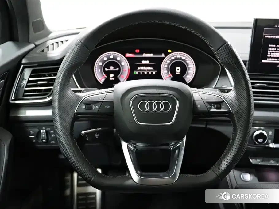Audi Q5L id 4583691 из Китая 9