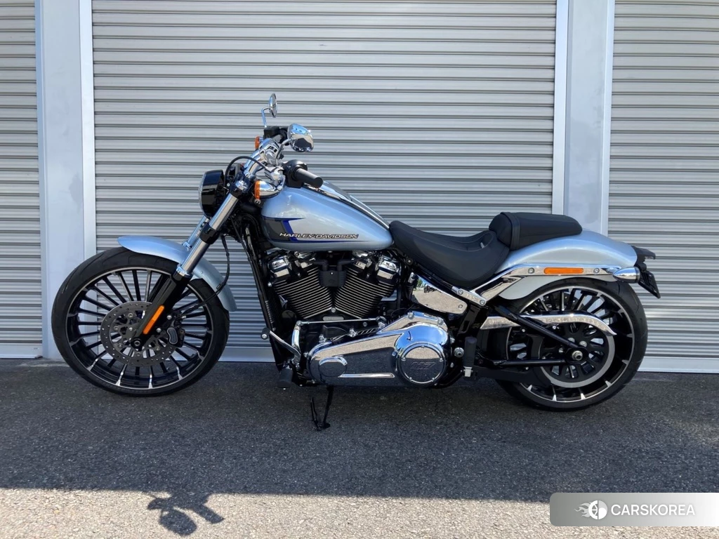 Проданный Harley-Davidson Softail Breakout FXBR1750 2023 из Японии, фото 2