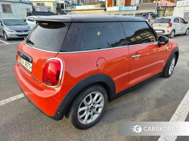 Mini Cooper D 2019 Оранжевый из Кореи, фото 2