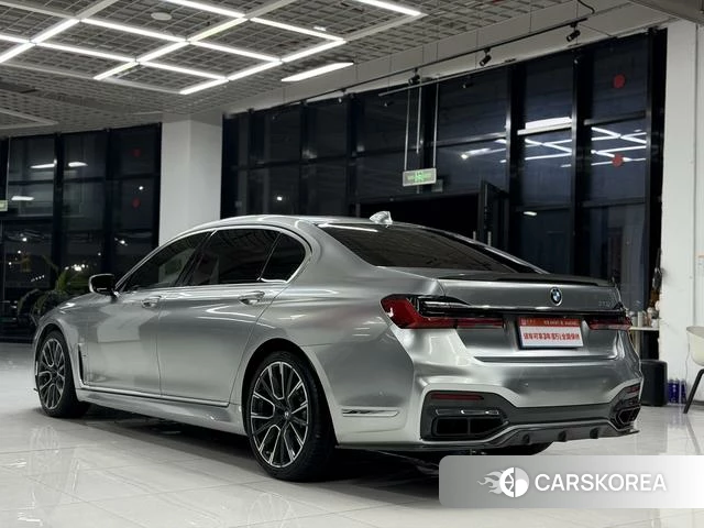 BMW 7 series 2019 Серебристо-серый из Китая, фото 2