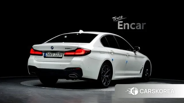 BMW 5 Series (G30) id 3493416 из Кореи 12