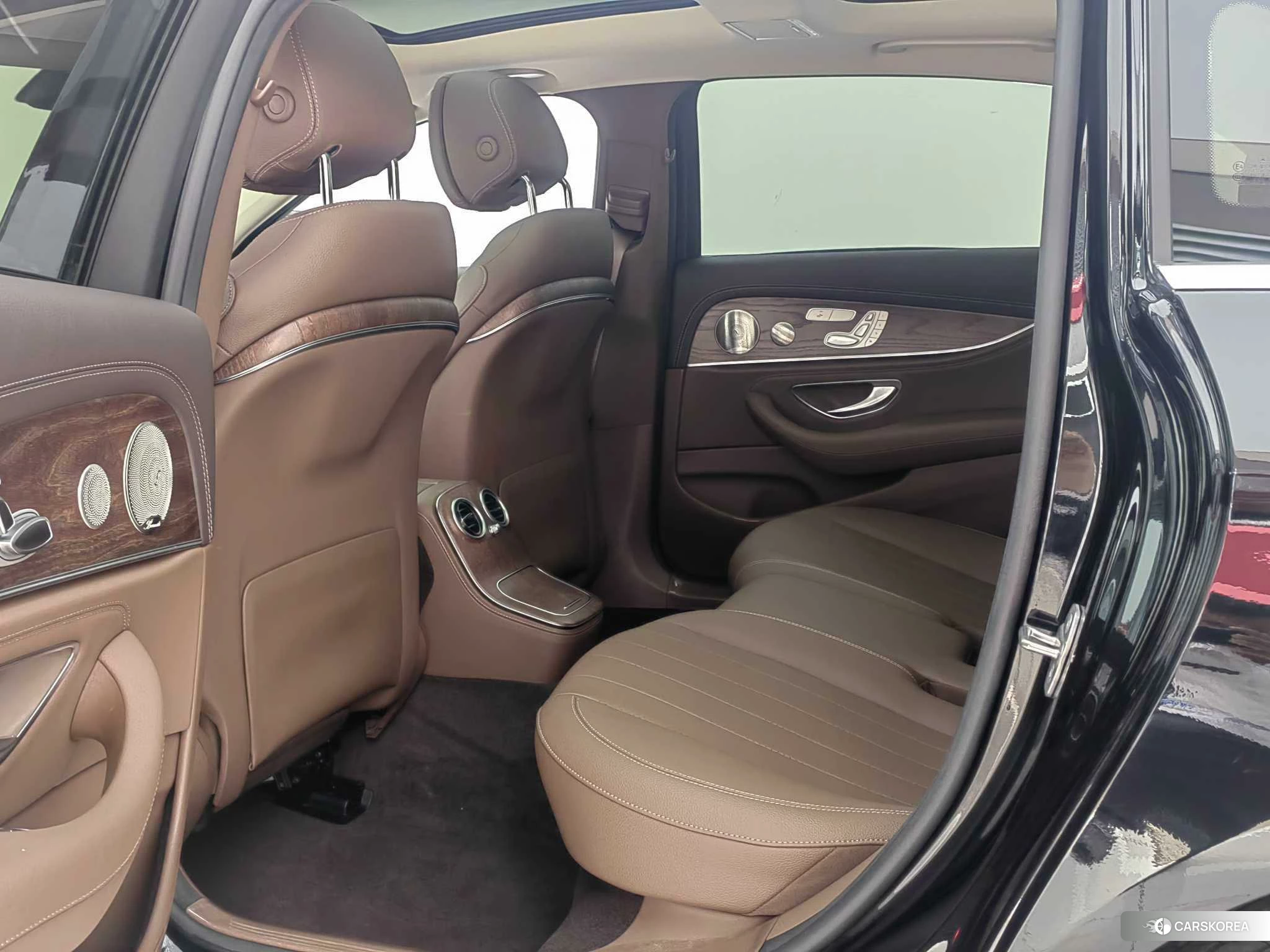 Mercedes-Benz E-class id 4455700 из Китая 8