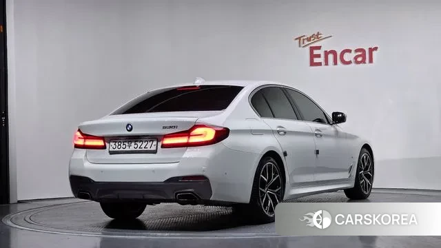 BMW 5 Series (G30) id 3493822 из Кореи 12