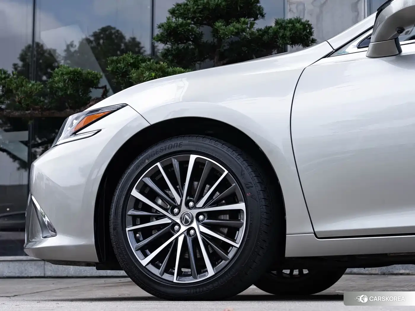 Lexus ES id 4570811 из Китая 12
