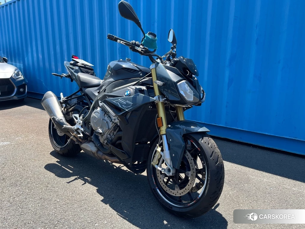 Проданный BMW S1000R 2018 из Японии
