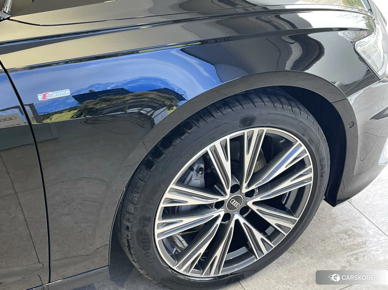 Audi A6L id 4492915 из Китая 8