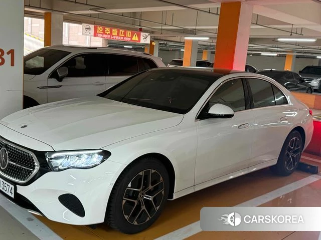 Mercedes-Benz E-Class W214 2025 Белый из Кореи, фото 2