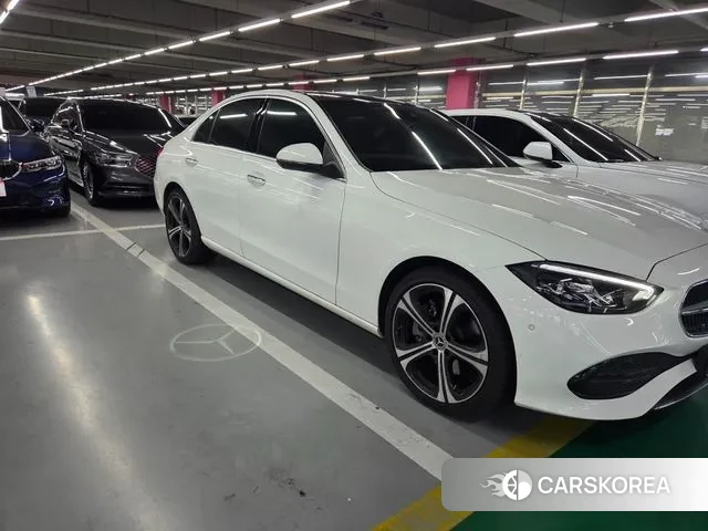 Mercedes-Benz C-Class W206 2023 Белый из Кореи, фото 2