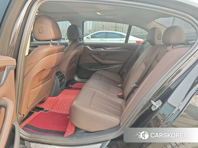 BMW 5 series 2020 Черный из Китая, фото 6