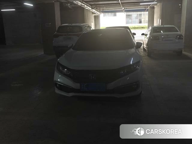 Honda Civic 2021 Белый из Китая, фото 2