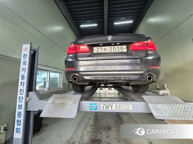 BMW 5 Series (G30) 2019 Серый из Кореи, фото 2