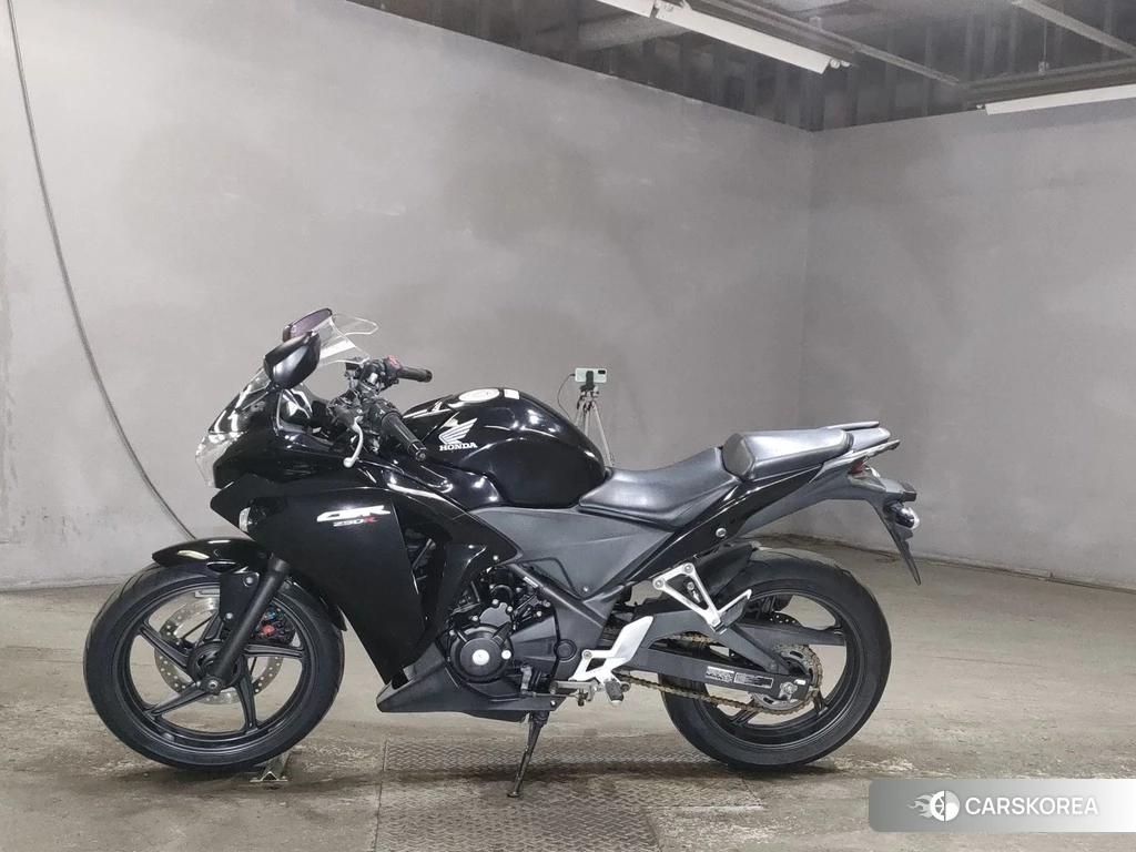 Проданный Honda CBR250R 2013 из Японии, фото 2