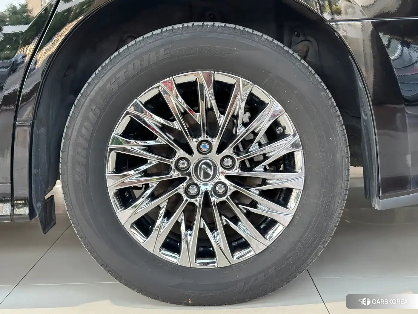 Lexus LM id 4570451 из Китая 12