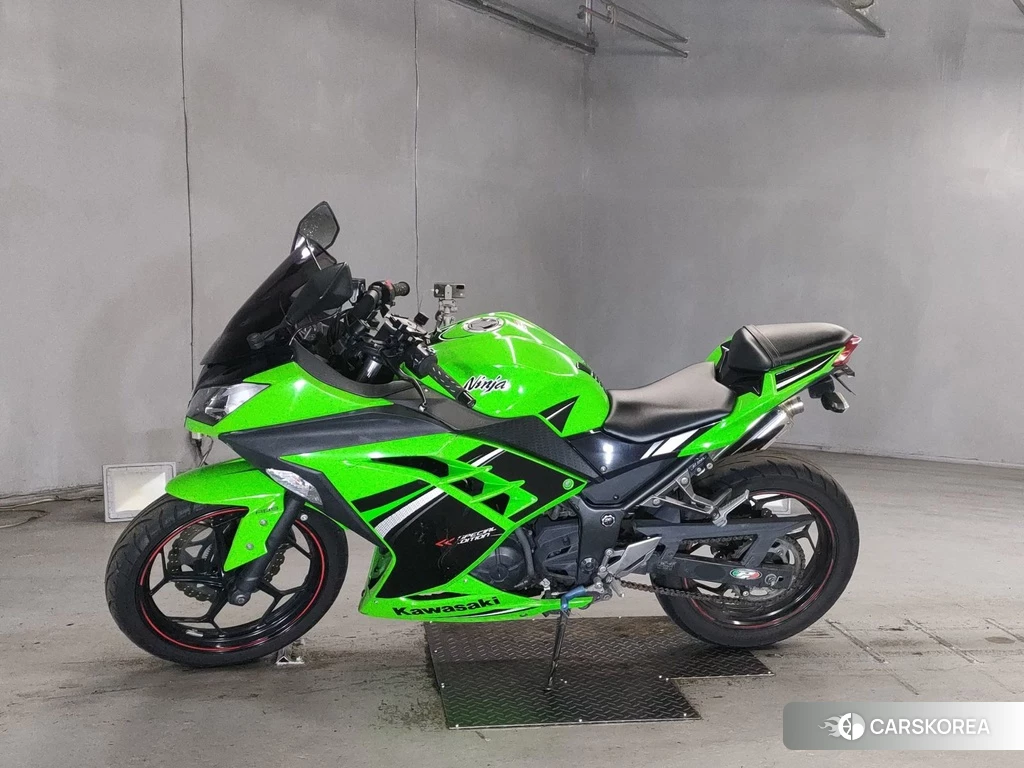 Проданный Kawasaki NINJA 250 2014 из Японии, фото 2