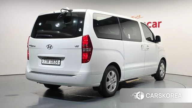 Hyundai The New Grand Starex id 4508356 из Кореи 12