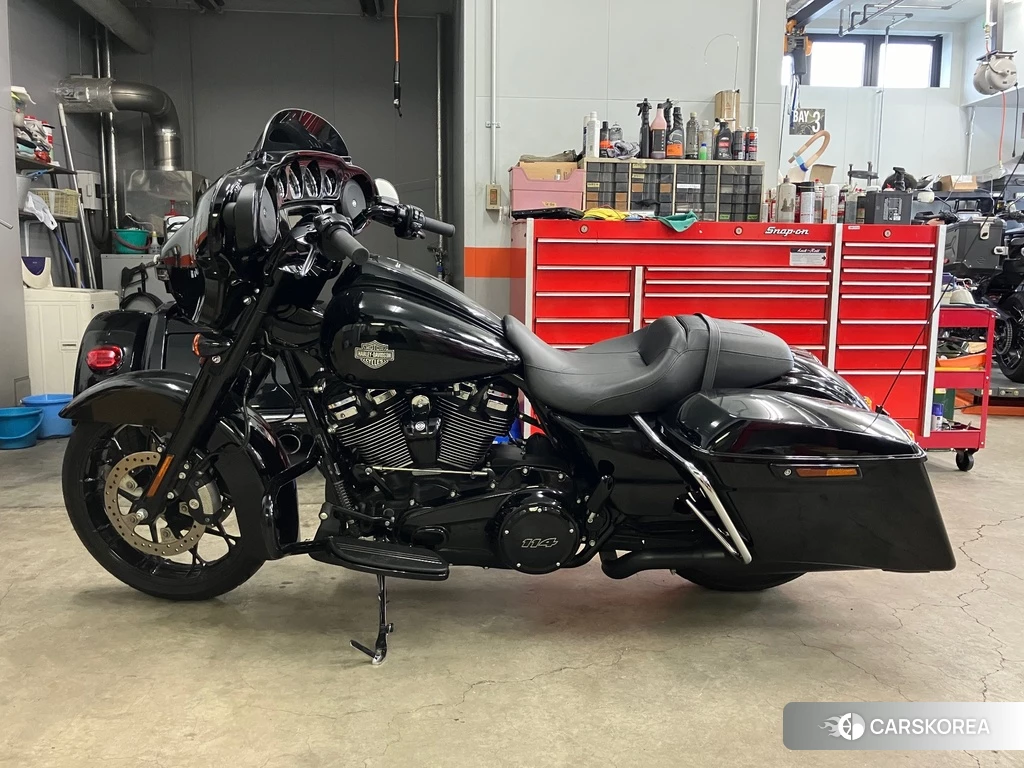 Проданный Harley-Davidson Street Glide FLHXS1690 2023 из Японии, фото 2