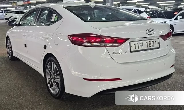 Hyundai Avante AD id 3029345 из Кореи 8