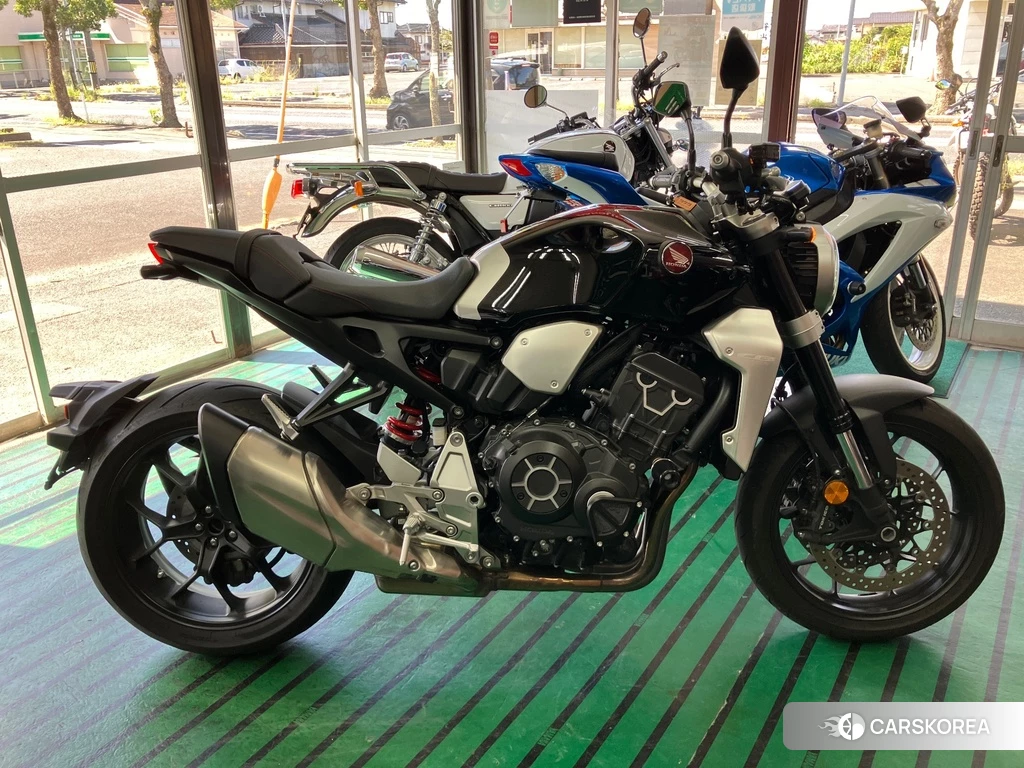 Проданный Honda CB1000R 2018 из Японии, фото 2