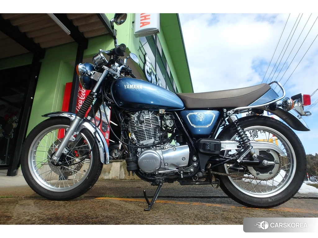 Проданный Yamaha SR 400 2020 из Японии, фото 2