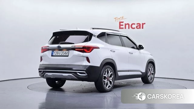 Kia Seltos id 4338716 из Кореи 12