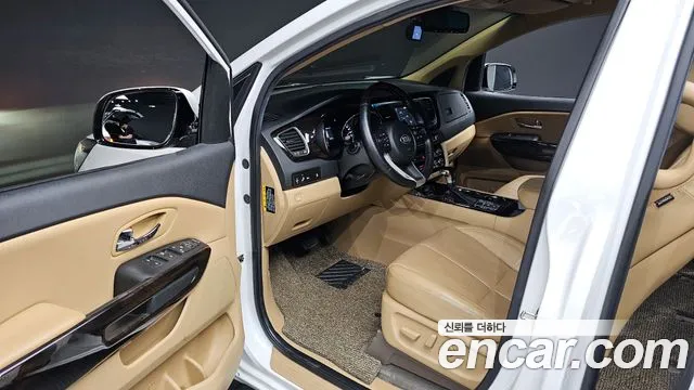 Kia The New Carnival id 2675625 из Кореи 12