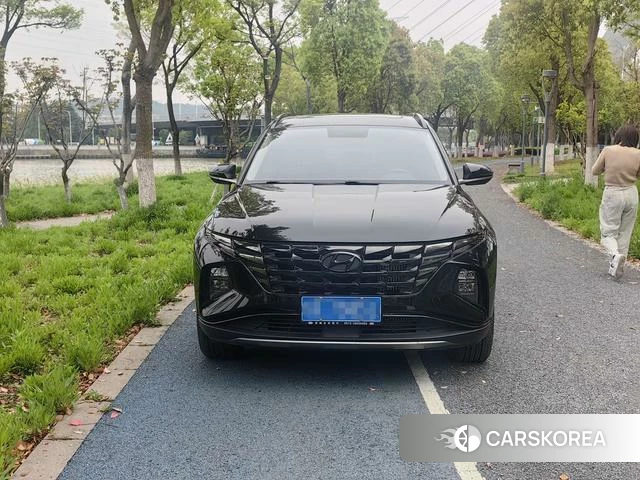 Hyundai Tucson 2023 Черный из Китая, фото 2