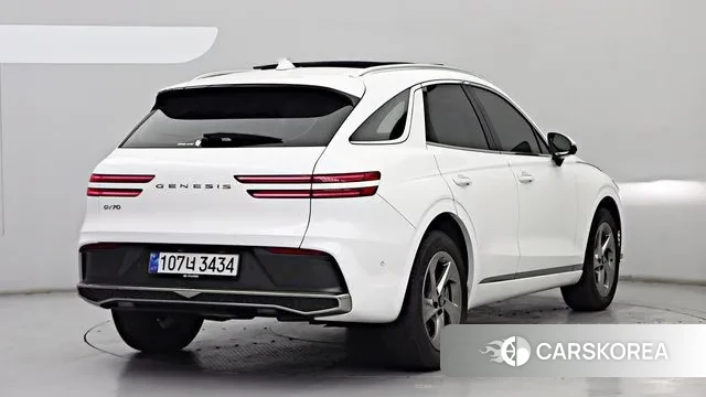 Genesis GV70 id 3399775 из Кореи 12