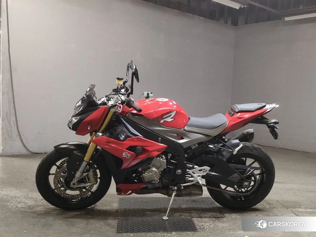 Проданный BMW S1000R 2015 из Японии, фото 2