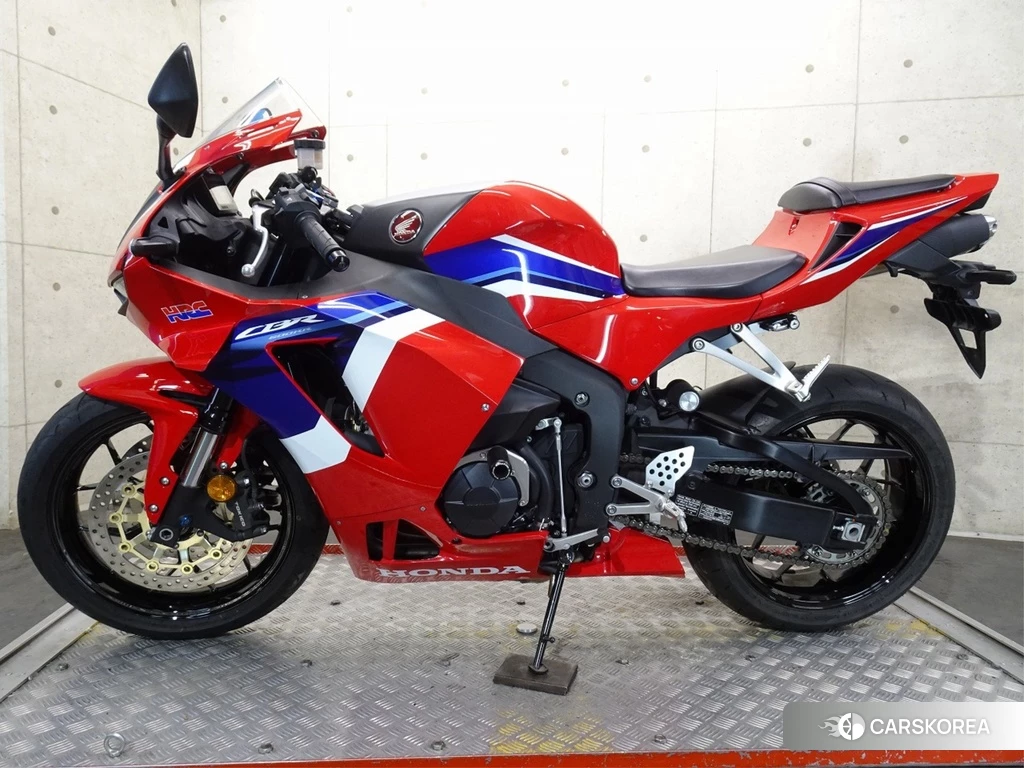 Проданный Honda CBR600RR 2020 из Японии, фото 2
